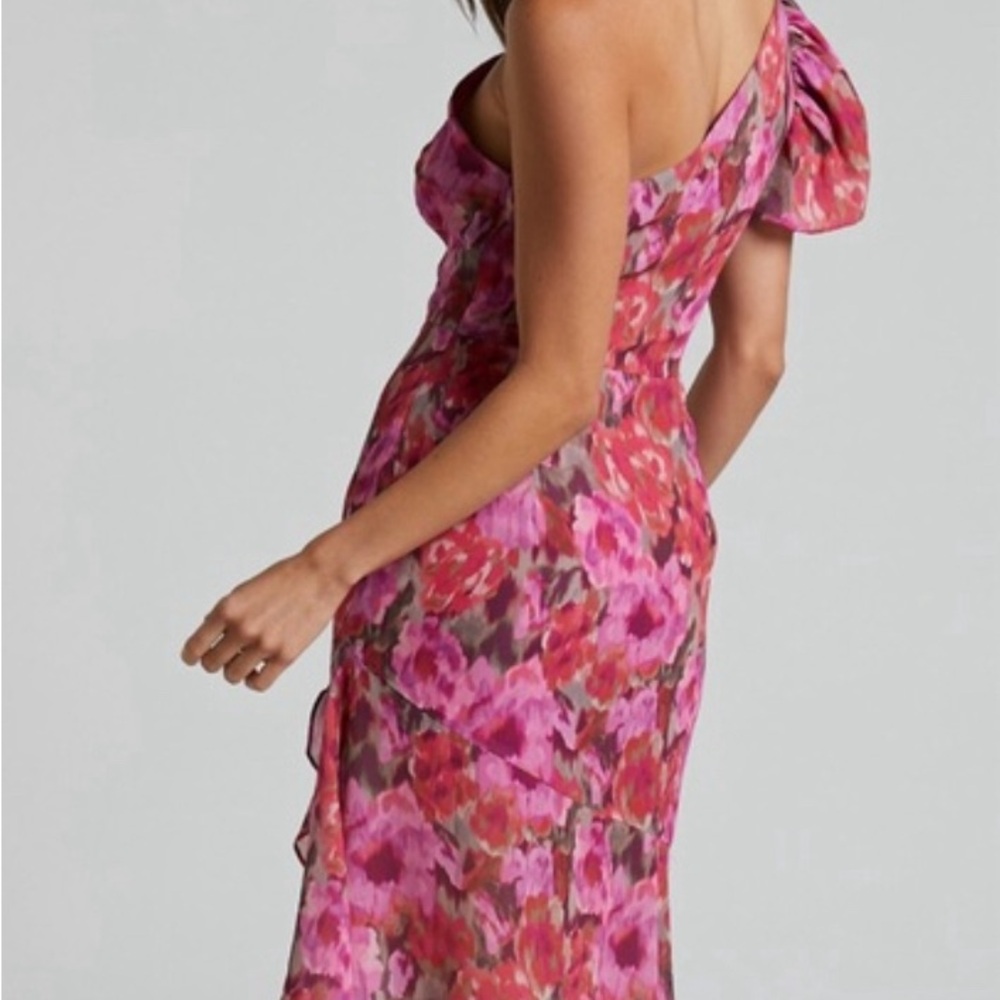 Formal / Cocktail Dress - Picture 2 of 7